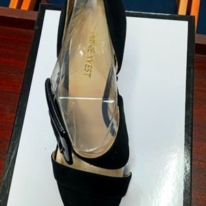 Women's black heels Nine West shoe's